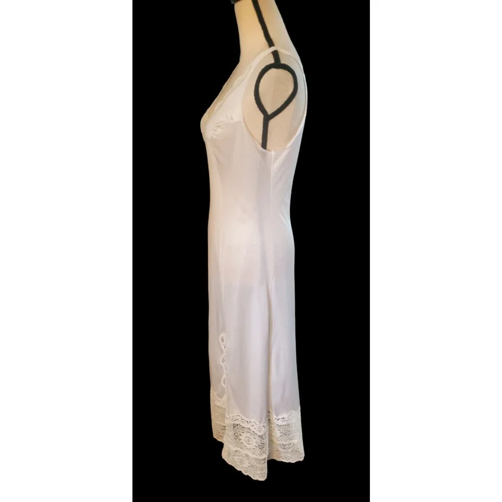 Vintage Van Raalte Ivory Cream Nylon & Lace Long Nightgown Sz S